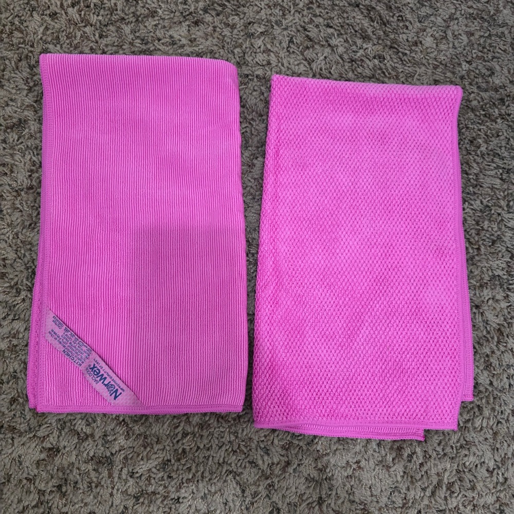 Norwex Kitchen 3pc Limited Edition Pink Ribbed Towel 2 Cloths BacLock Microfiber - Picture 2 of 7
